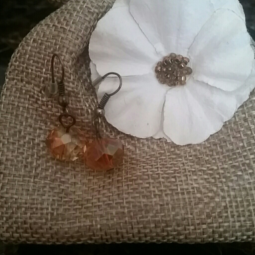 Prizm cut gold opal costume earrings